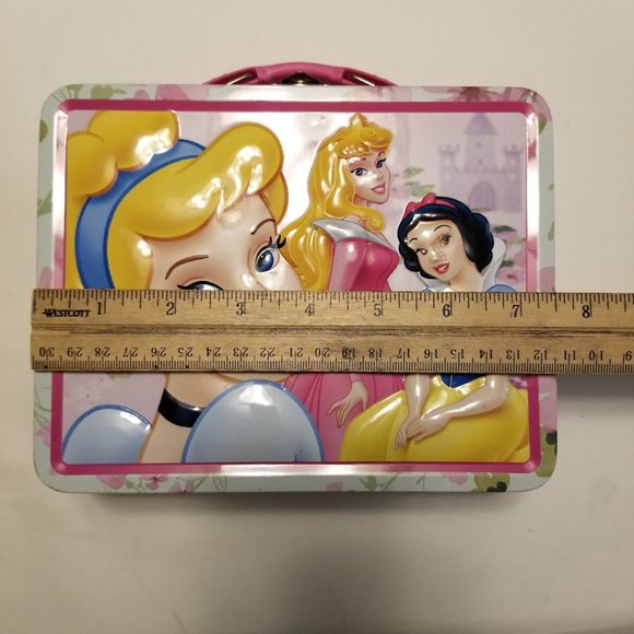 Disney Princess Tin Box, Cinderella, Snow White and Sleeping Beauty Small Lunch - Picture 5 of 10
